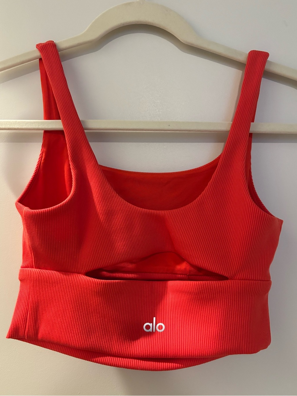 ALO Yoga Coral Ribbed Peekaboo Crop Tank - Picture 3 of 6